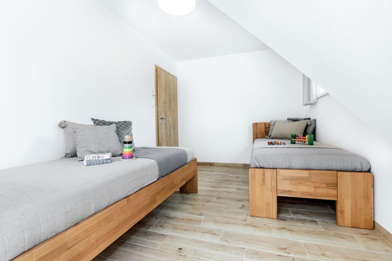 Apartmány Karlovy Dvory Horní Planá Exterior foto