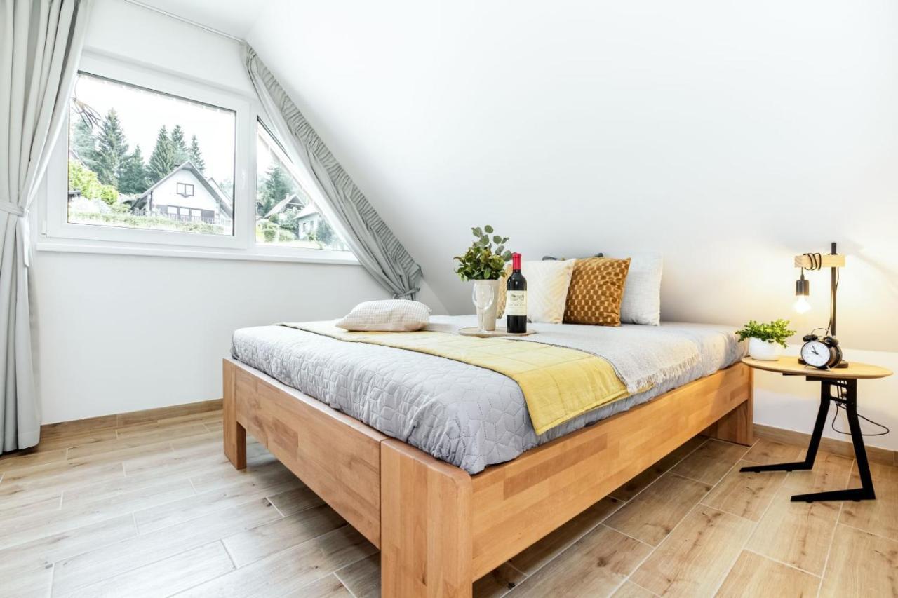 Apartmány Karlovy Dvory Horní Planá Exterior foto