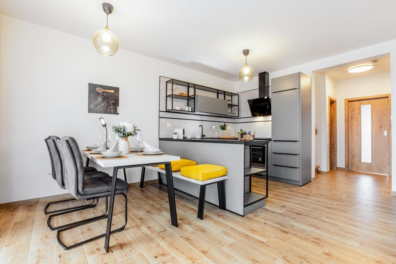 Apartmány Karlovy Dvory Horní Planá Exterior foto