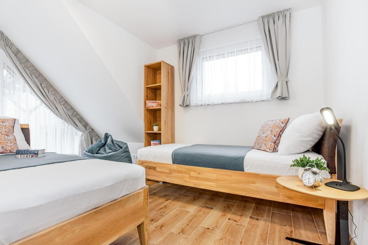 Apartmány Karlovy Dvory Horní Planá Exterior foto