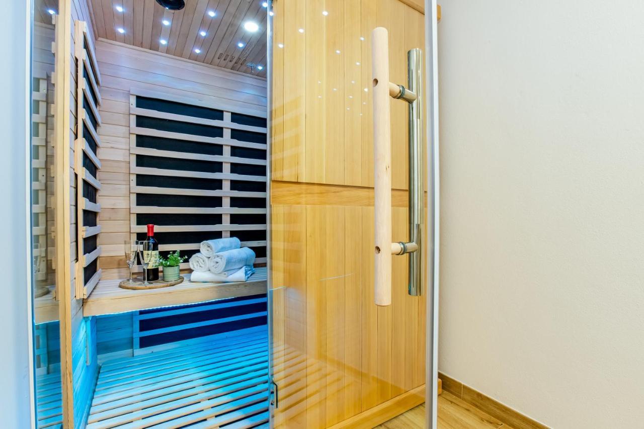 Apartmány Karlovy Dvory Horní Planá Exterior foto